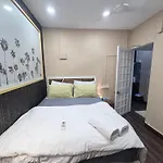 1Bhk Casa Bella Off Linking Rd Ground Floor