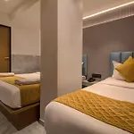 Hotel Malad Inn Opposite Malad Railway Station