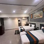 New Diamond By Glitz Hotels