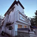 Hotel Silver Leaf - Vile Parle East - Near Mumbai Airport