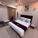 Hotel Silver Leaf - Vile Parle East - Near Mumbai Airport