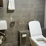 Bkc Anex Near Bandra Kurla Complex Hotel *