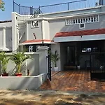 Spacious 3 Bhk Bungalow In A Serene Hilltop Society, Goregaon East