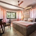 Bombay Breeze 3Bhk Cosy Spacez Luxury Villa