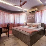 Bombay Breeze 3Bhk Cosy Spacez Luxury Villa
