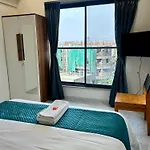 Zenith Homes - Premium Suites, Near Iit Powai, Hiranandani & Airport Guest house 3*