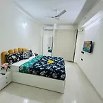 Luxury 2Bhk Powai Lake & Iit