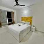 Chic 2 Bhk With Balcony & Bold Yellow Lounge Powai
