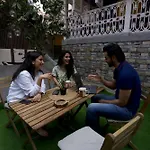 Gosolo Stays Bandra Hostel