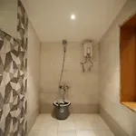 Cabin Stay Marol-The Hubz