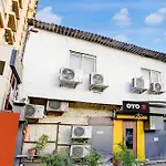 Oyo 77012 Hotel Moss View - Moca