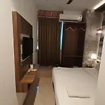 Palm Breeze - Colaba 3* Mumbai