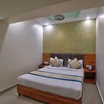 Glitz Hotels Saineel - Juhu Mumbai