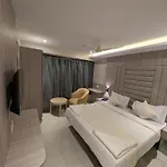 Kurla 2* Mumbai