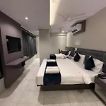 Hotel Kurla 2*