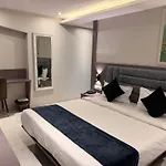 Kurla Hotel 2*