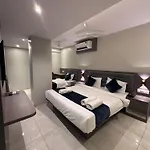 Kurla Hotel 2*