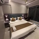 Kurla Hotel