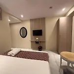 Hotel Kurla 2*