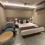 Hotel Kurla