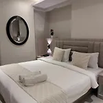 Kurla Hotel 2*