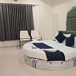Hotel Smooth Checkin By Edition Blue -