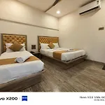 Fabhotel New Pride Hotel