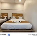Hotel Fabhotel New Pride