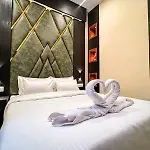 Hotel Sky - Chakal By Glitz Hotels