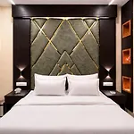 Hotel Sky - Chakal By Glitz Hotels