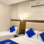 Hotel Indore Palace Nagpada 3*