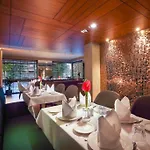 The Grandeur Boutique Hotel