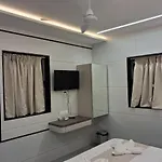 Hotel Le Glance Rooms & Dormitory