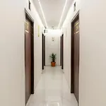 Hotel Glitz Rexton - Near Iit Powai *