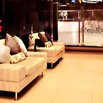 Mumbai Metro - The Executive Hotel