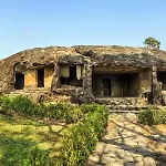 Mumbai Metro - The Executive Hotel