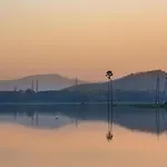 Mumbai Metro - The Executive Hotel