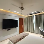 Luxury Apartment In Andheri Near Mumbai Airport