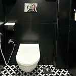 Shes Garage A Retro Studio In Bandra