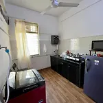 Studio Apartment In Bandra West