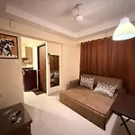 1 Bhk Personal Apartment With Sea View At Versova Andheri West