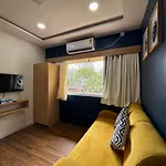 Apartment Sea-front 1-bhk At Carterroad *