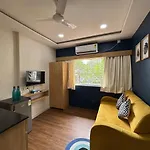 Sea-front 1-bhk At Carterroad Apartment