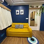 Sea-front 1-bhk At Carterroad Apartment Mumbai