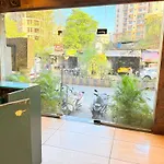 Cozy Inn T2 Mumbai Airport