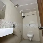 Aafee Cabin Stay & Dormitory