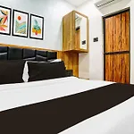 Hotel Collection O Khar Road Railway Station Mumbai