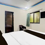 O The Om Sai Residency Hotel 4*