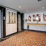 Townhouse Royal Palms Hotel - Rose Collection