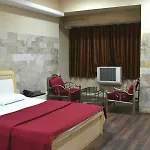 Evergreen Hotel 2*